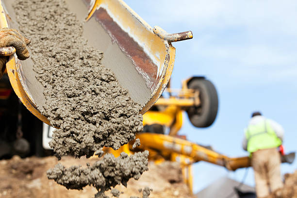 Best Residential Concrete Services  in Edwards, MS